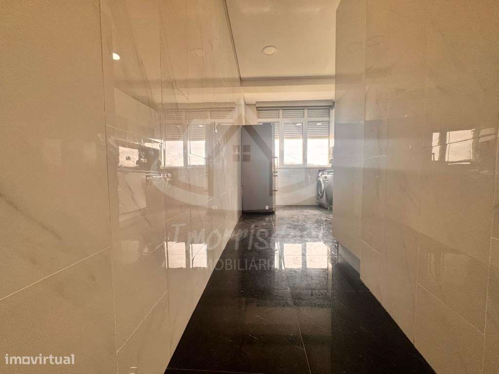 Apartamento T2 totalmente remodelado, para arrendamento em Vialonga - Grande imagem: 5/16