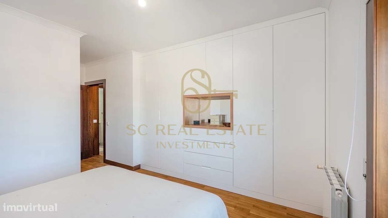 Exclusivo T2 Duplex Recuado, Último Piso, 2 Terraços, Cedofeita-20
