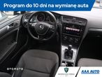 Volkswagen Golf - 8