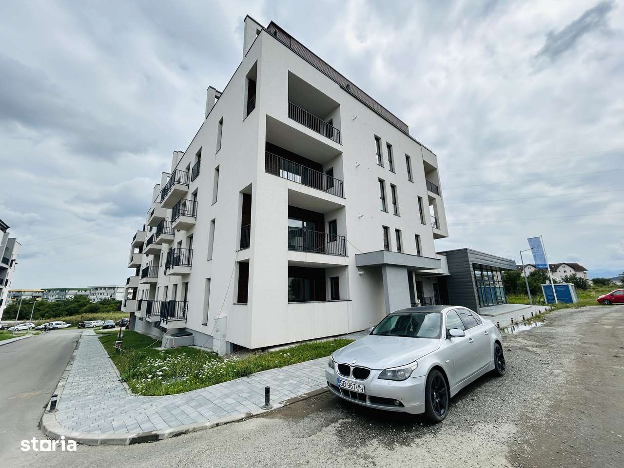 INTABULAT! 3 camere - 73mp- 2 logii- boxa-4