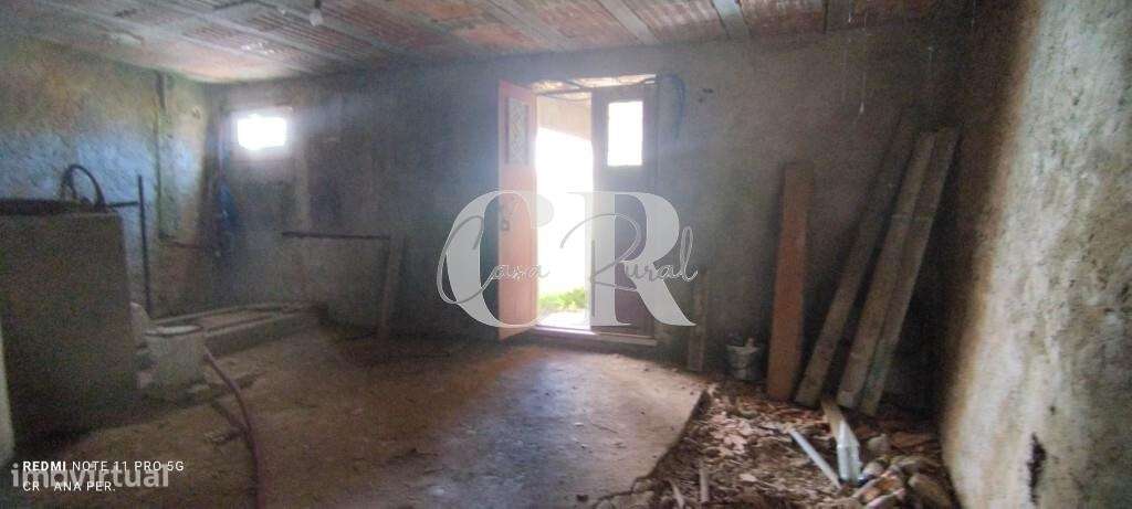 Moradia para restaurar-47