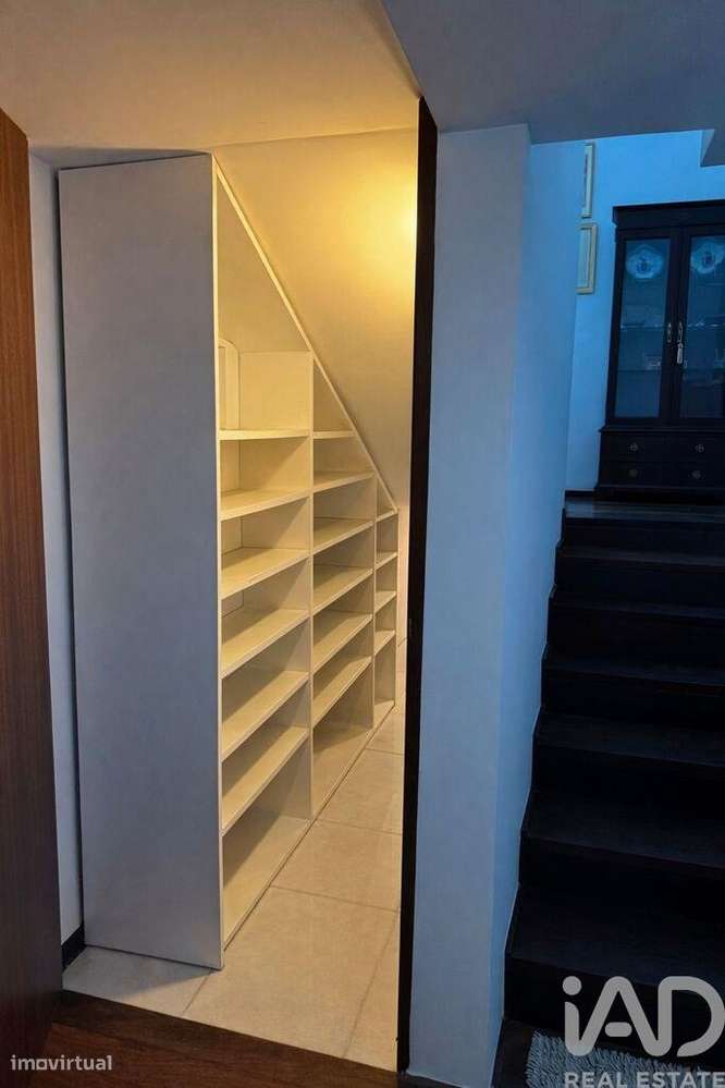 Casa / Villa T3 em Mafamude e Vilar do Paraíso de 207 m2 - Grande imagem: 4/26