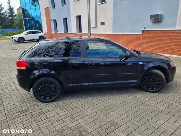 Audi A3 1.6 Limited Edition - 3