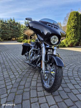 Harley-Davidson Touring Street Glide - 1