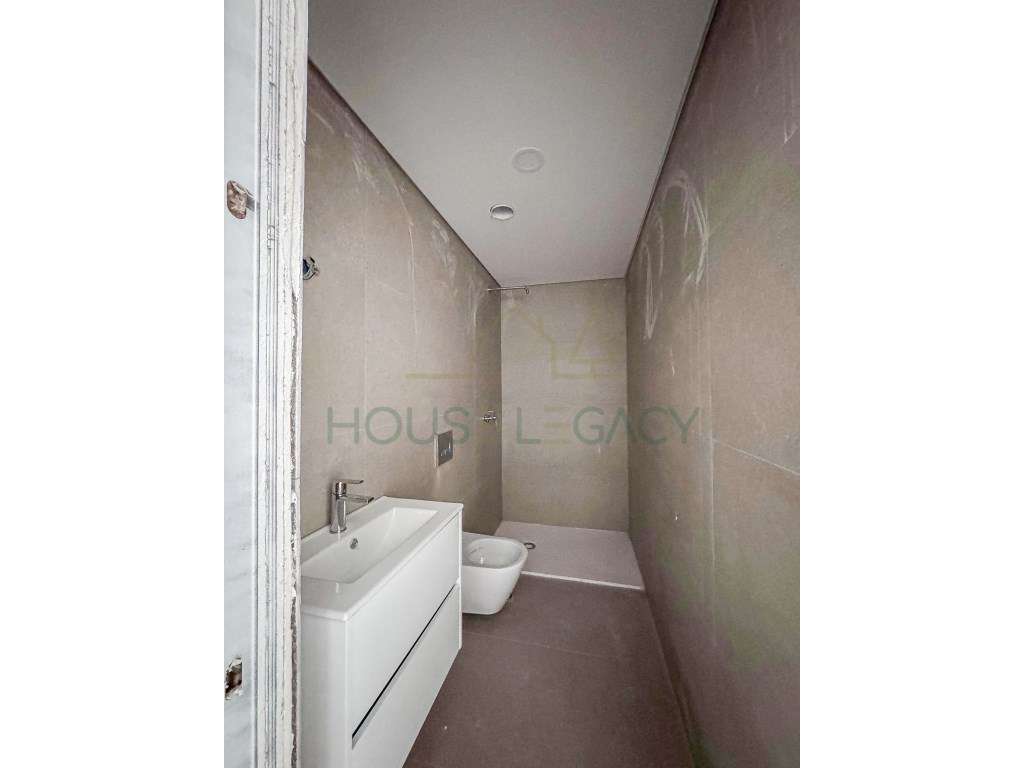 Apartamento T1+1 em São Mamede de Infesta-8