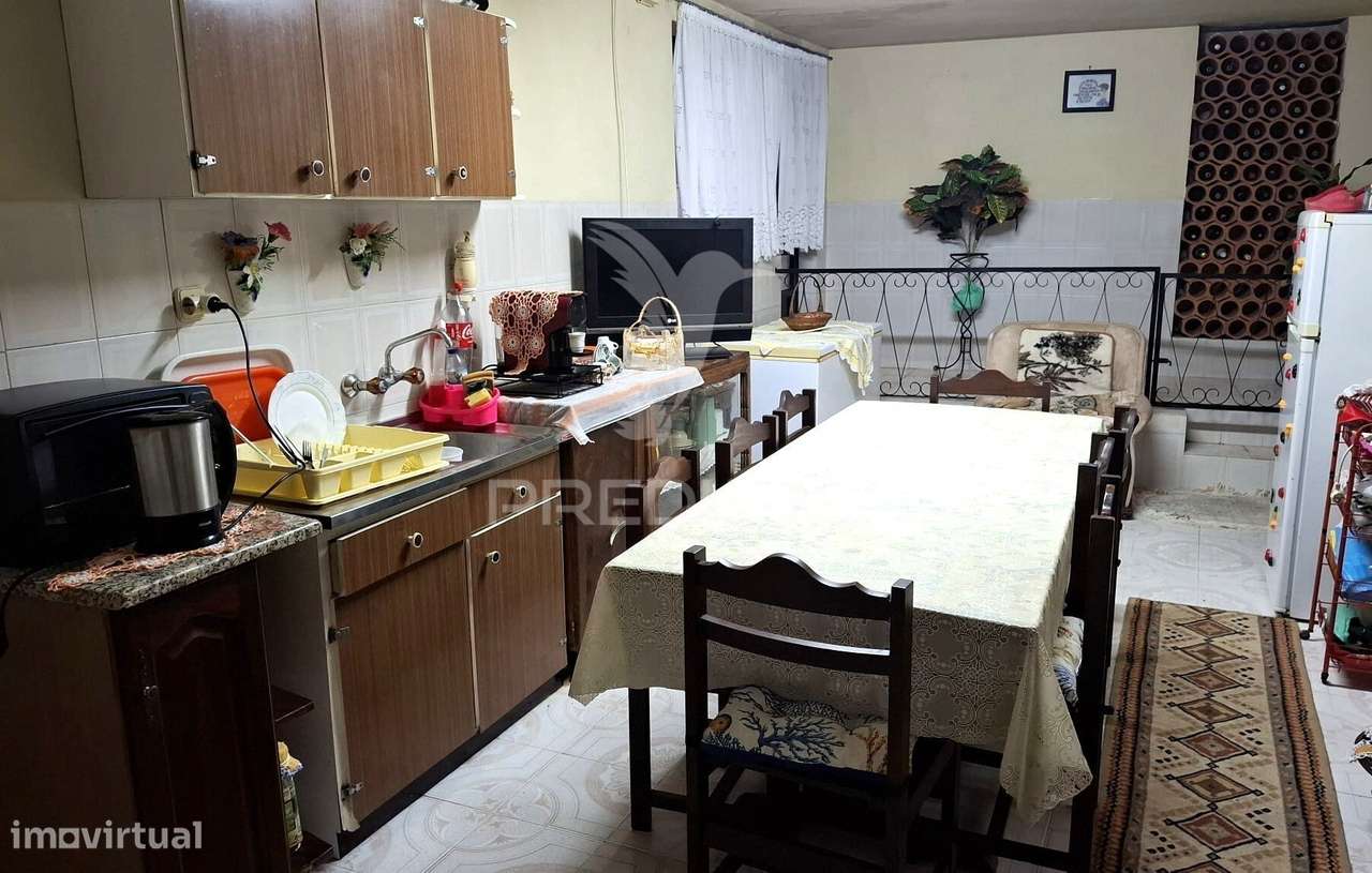 Moradia T1 pronta a Habitar com Terreno, Santos, Santarém. - Grande imagem: 3/26