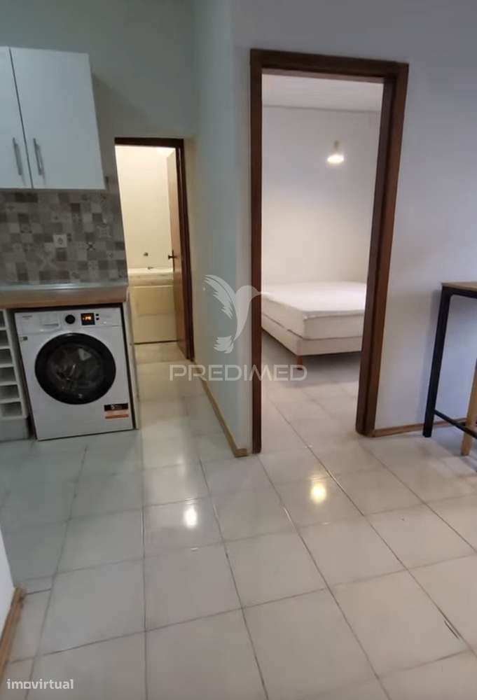 Apartamento T1 com Varanda Fechada junto ao Bonfim – Setúbal-6