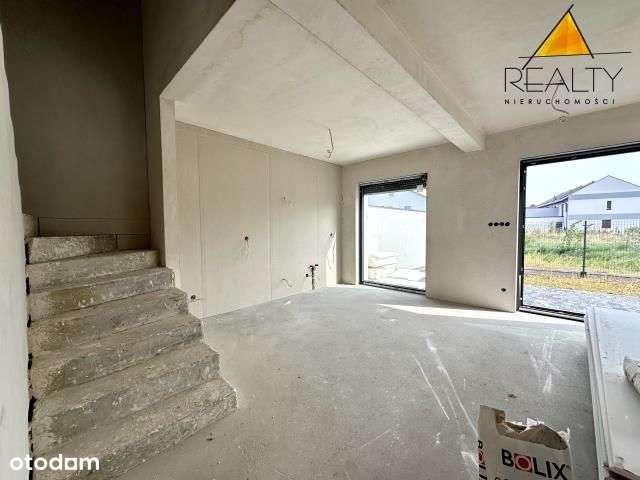 Nowy dom z 4 sypialniami-5