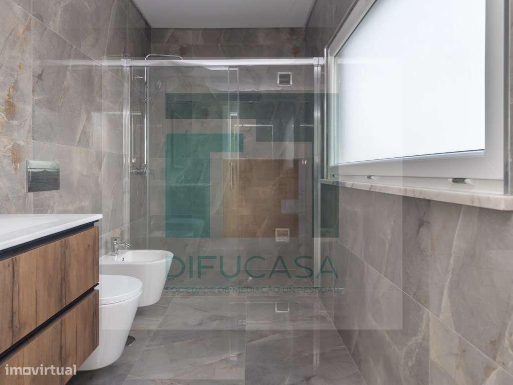 R128 Moradia T6 Azeitão-34