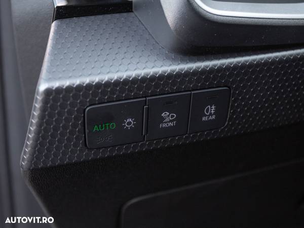 Audi A1 Sportback 1.0 30 TFSI S tronic Advanced - 22