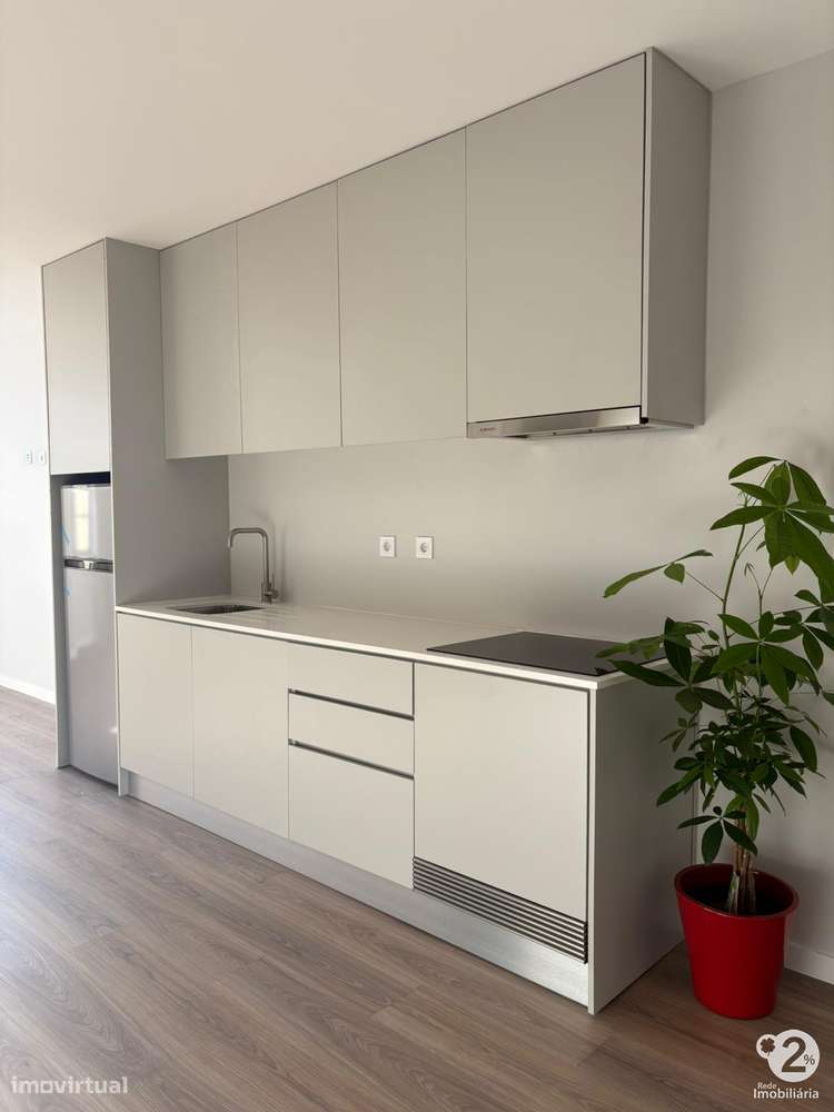 Andar Moradia totalmente remodelada - Grande imagem: 2/18