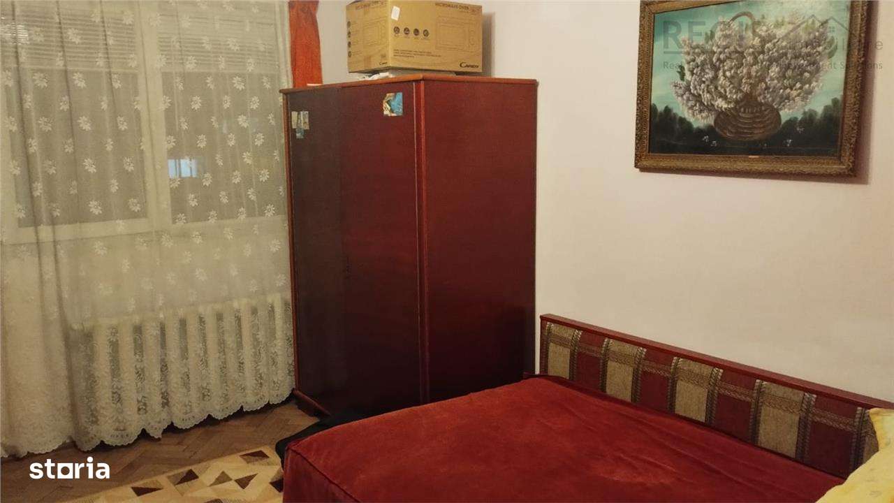 Apartament 3 camere spatios, decomandat Spiru Haret - Imagine principală: 3/10