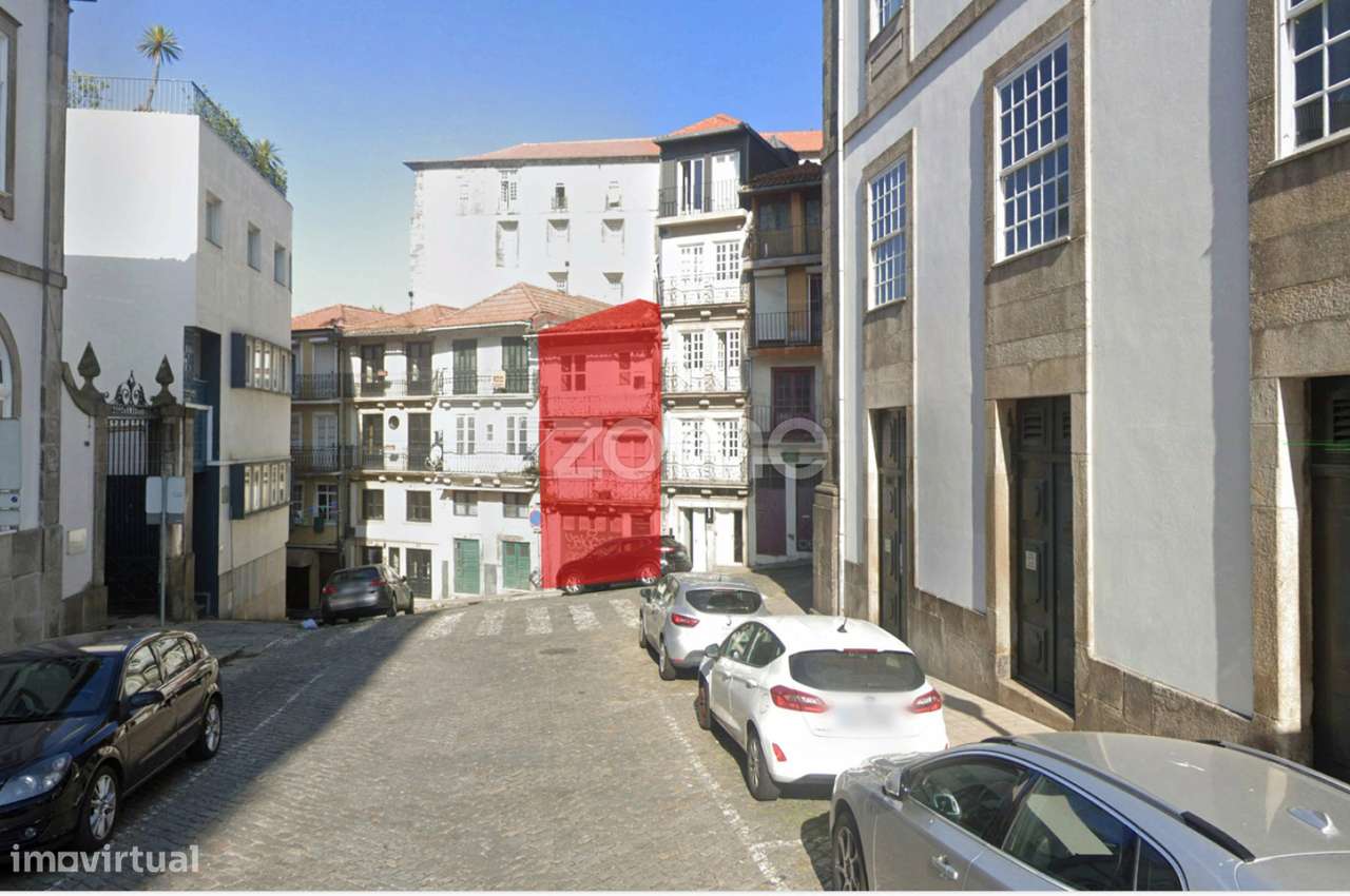 Prédio p/ Recuperar c/Projeto Aprovado – Rua do Comércio, nº 79 Por... - Grande imagem: 2/15