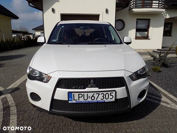 Mitsubishi Outlander 2.0 2WD - 4