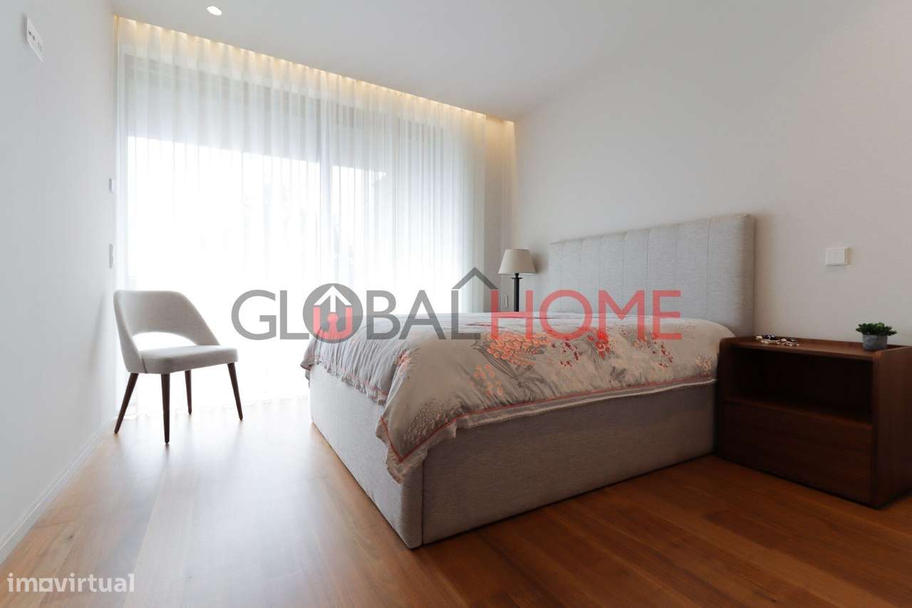 Moradia T5 com piscina na Quinta das Luzes-35