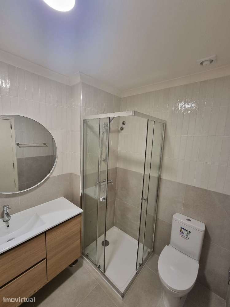 Apartamento T2 na Av. Bissaya Barreto, Celas - Grande imagem: 5/11