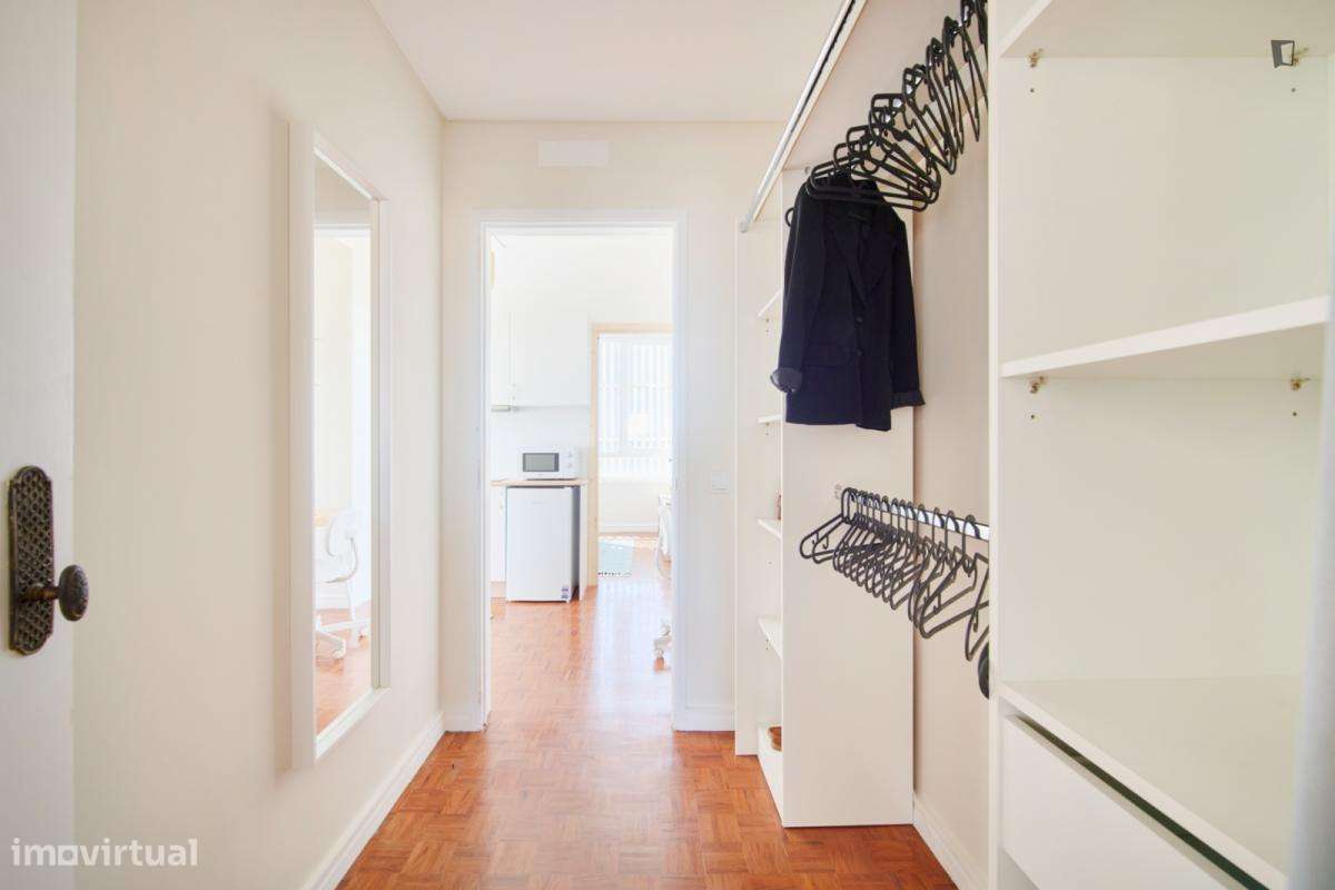 Apartamento com 1 quartos - localizado em Picoas Lisbon - Grande imagem: 4/10