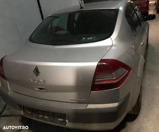 Dezmembrez Renault Megane 2006 BERLINA 1.5 DCI - 3