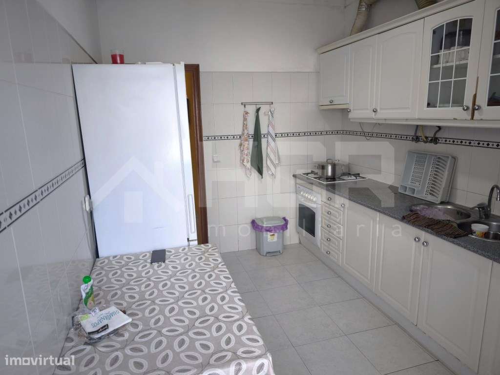 T2 | BOAS ÁREAS | 2 VARANDAS | LOCALIZAÇÃO CENTRAL | ALTO SEIXALINHO-13