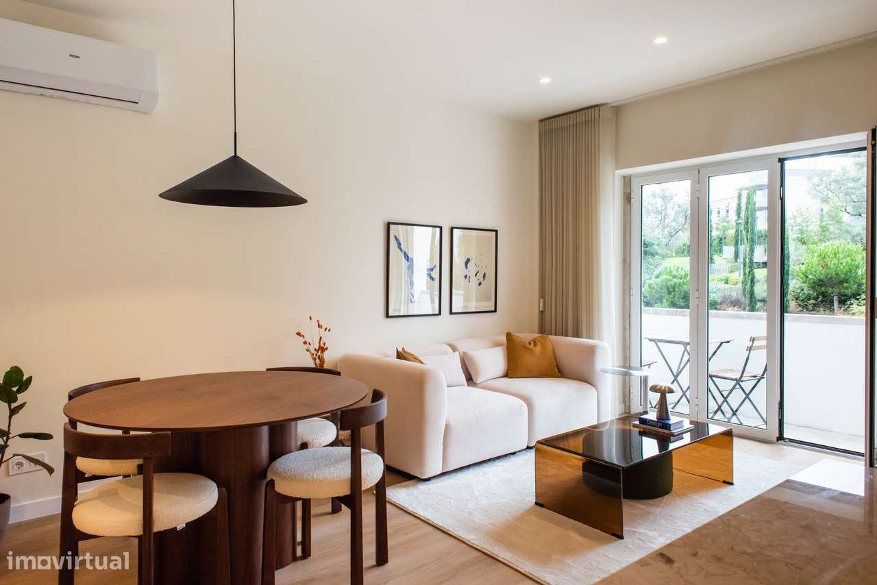 Newly Renovated 3-Bedroom Apartment In Estrela - Grande imagem: 1/37