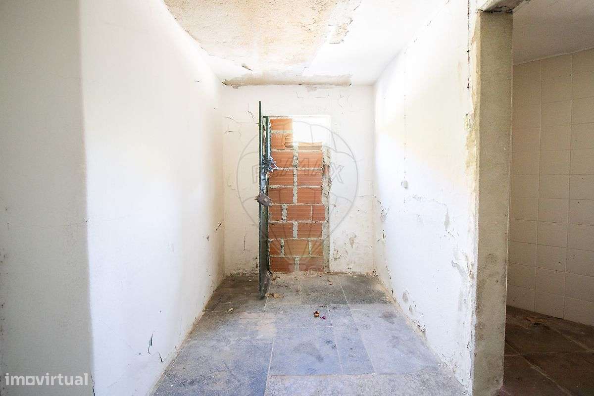 Moradia T6 para venda-19