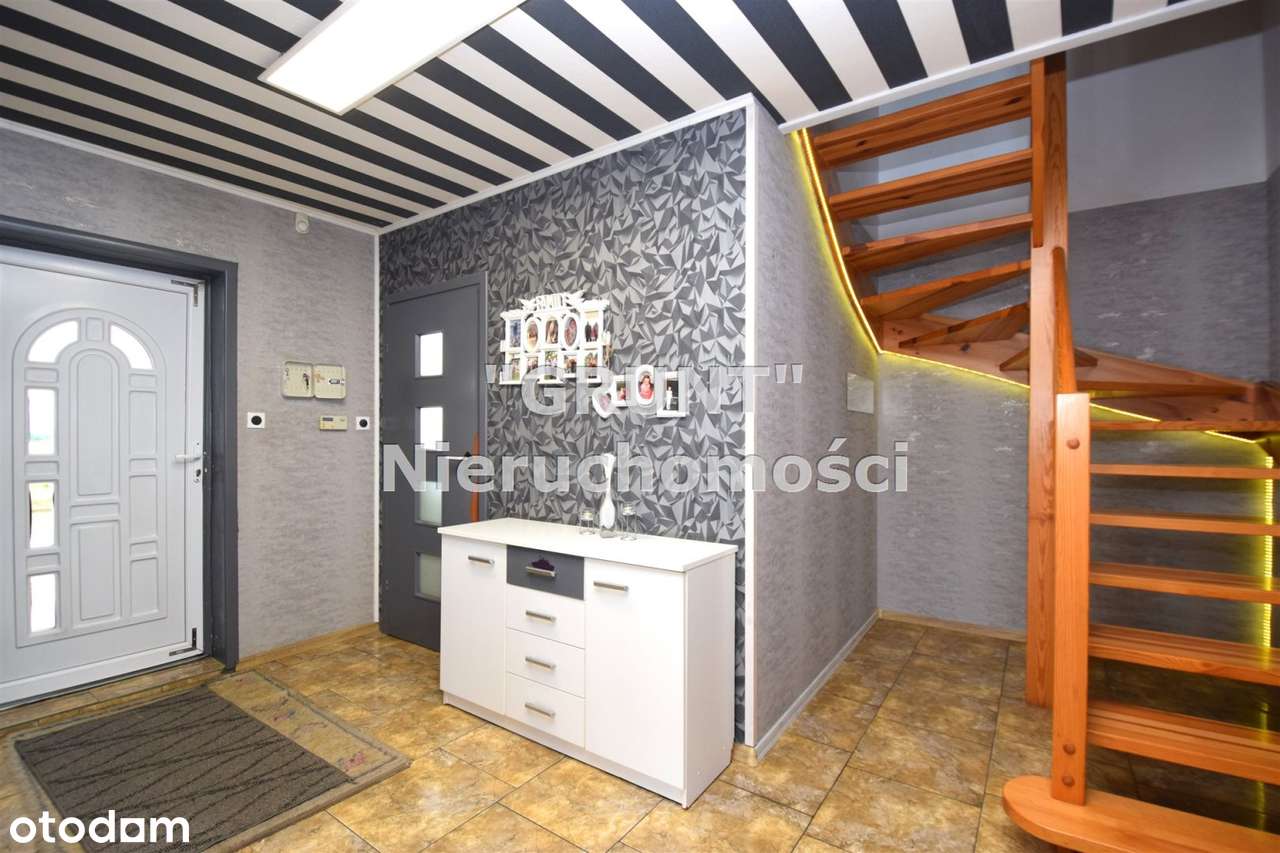 Dom parterowy z poddaszem mieszkalnym-14