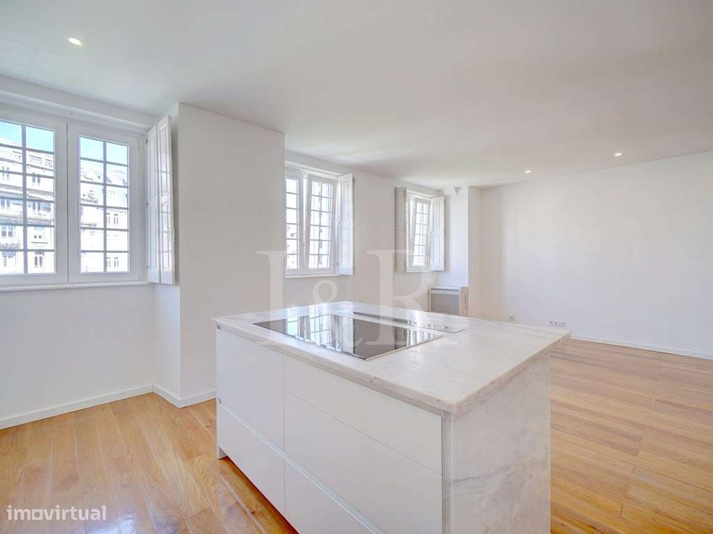 Penthouse T4 duplex com terraço perto da Av. da Liberdade, Lisboa - Grande imagem: 4/37