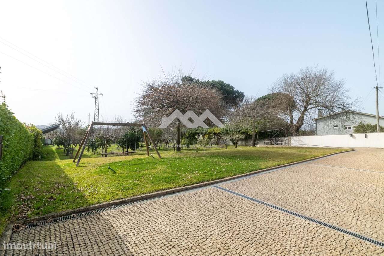 Moradia T6 | Braga | Isolada | Piscina | 1 000m2 | Terraço | Jardim |-46