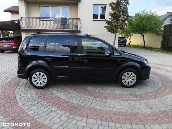 Volkswagen Touran 1.4 TSI Cross - 14