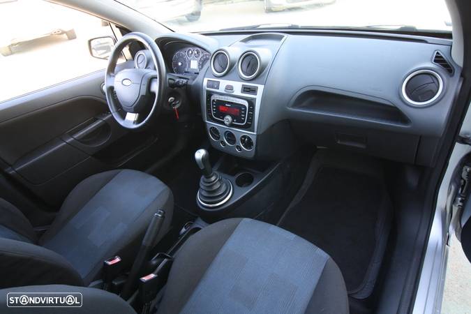 Ford Fiesta 1.4 TDCi Connection - 17