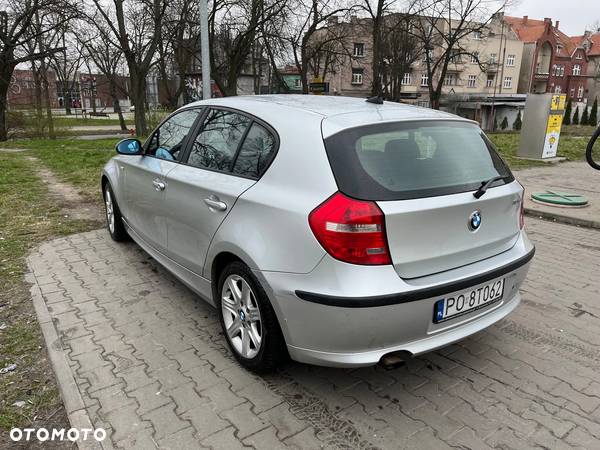 BMW Seria 1 118d - 4