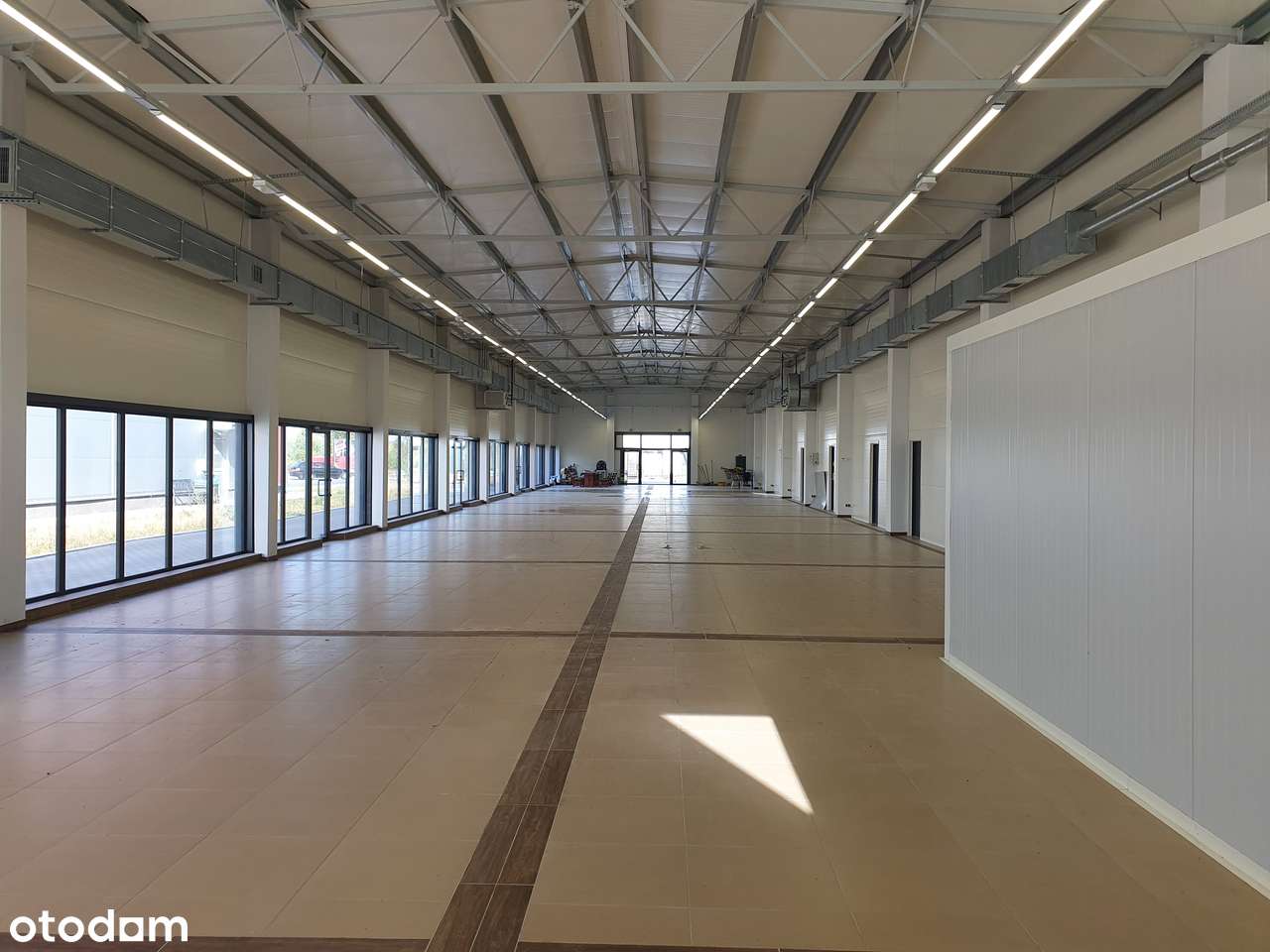Nowoczesna Hala do Wynajęcia – Centrum Handlowe Grajewo,woj. podlaskie - Pełny obrazek: 5/6