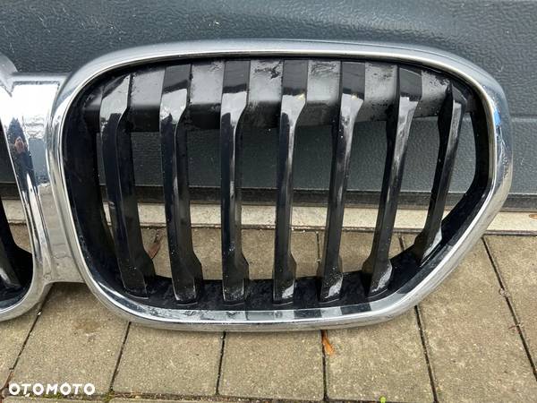 BMW X1 LIFT LCI F48 grill atrapa przód 2017- - 2