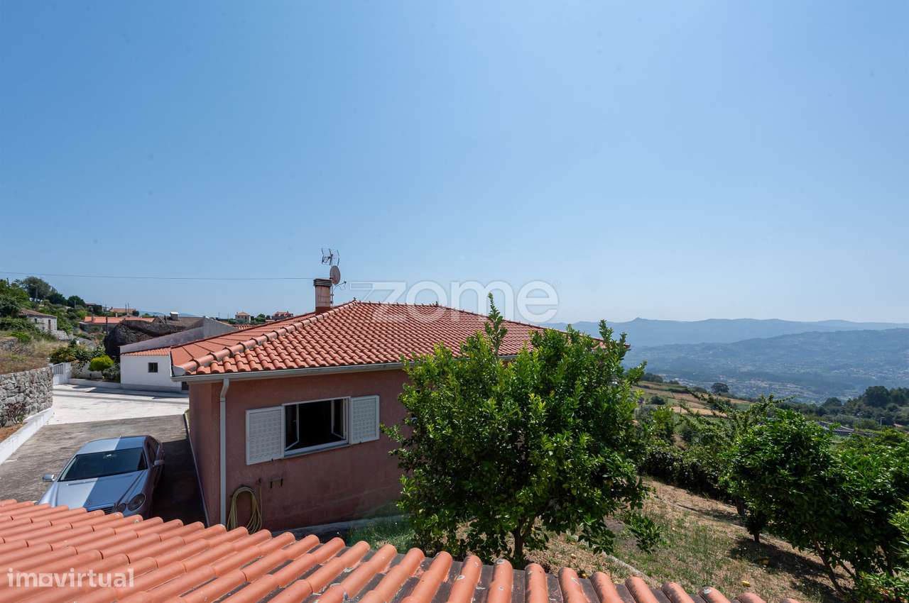 Moradia, 126 m², Padreiro (Salvador e Santa Cristina) - Grande imagem: 5/39