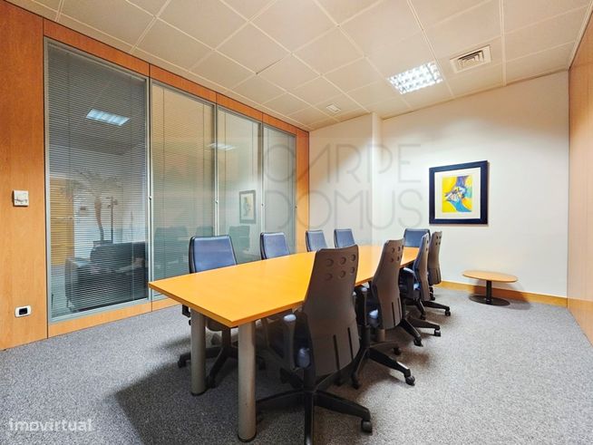 Escritórios com 780 m² na Quinta da Beloura-2