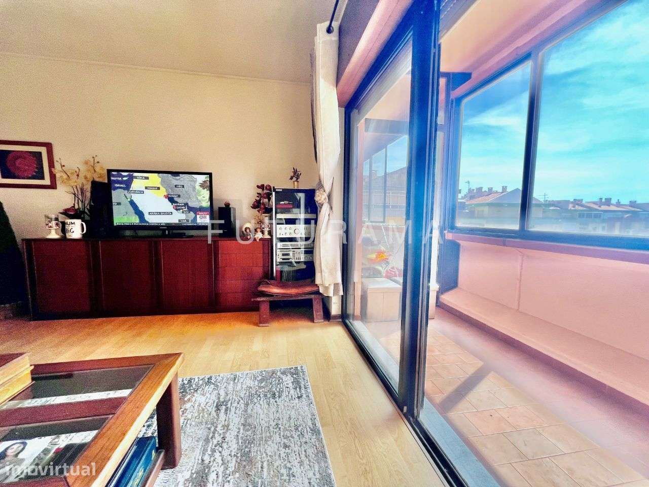 Apartamento T3 na Torre Londres, nas Palmeiras - Oeiras-8