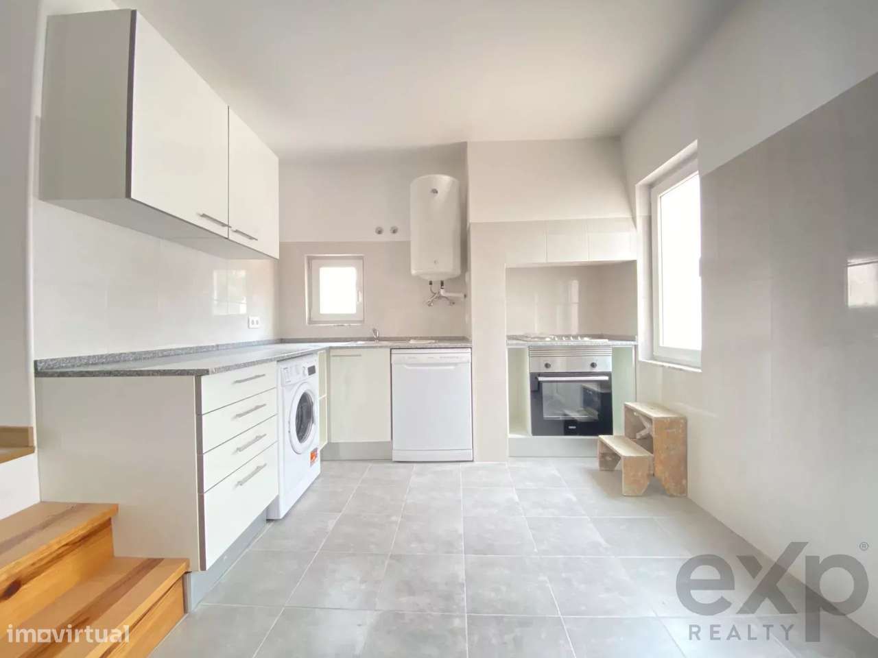 Arrendamento T1, 3º Andar, Bairro do Castelo, Alfama, Lisboa - Grande imagem: 2/22