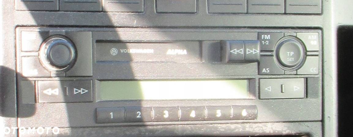 VW POLO 9N IV RADIO - 1