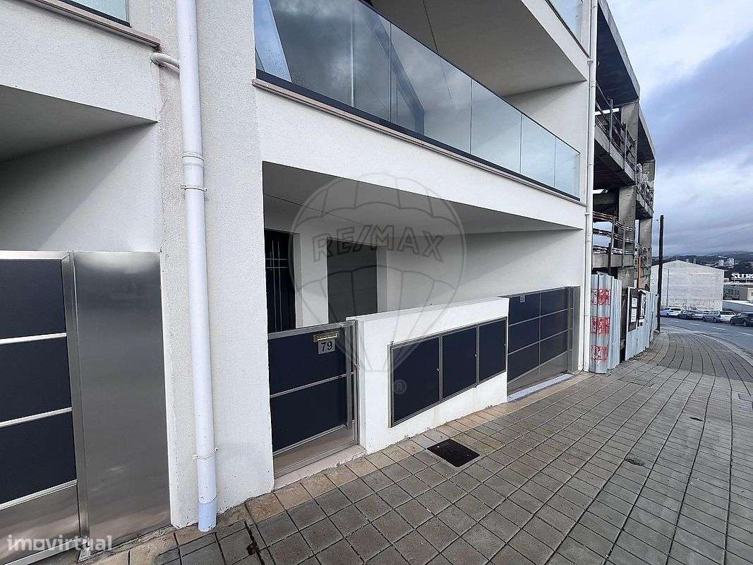 Moradia T3 para venda - Grande imagem: 2/48