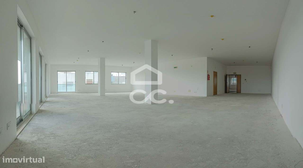 Escritório  - Urbanização dos Plátanos, Abrantes - Grande imagem: 4/17