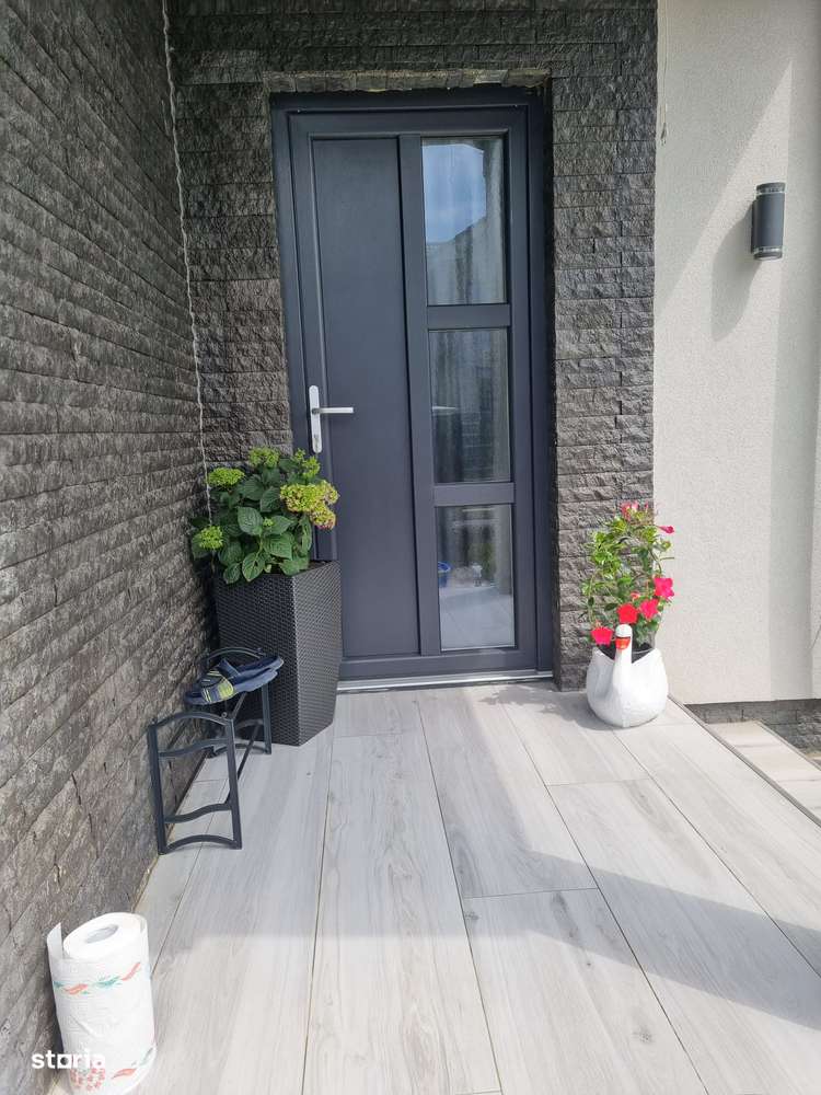 Casă de vânzare, teren 540mp, intrare Santandrei la drumul nou. - Imagine principală: 4/20