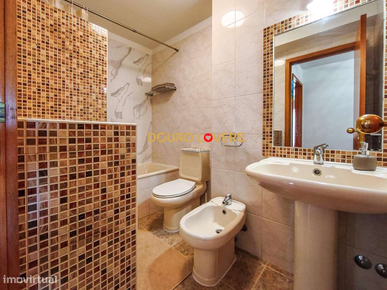 Apartamento T2 em Condomínio Fechado | Ramalde, Porto-16
