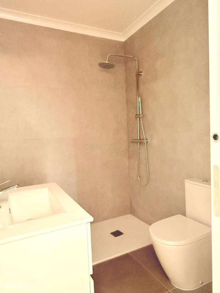 T2 duplex remodelado, Praia de São Bernardino-12