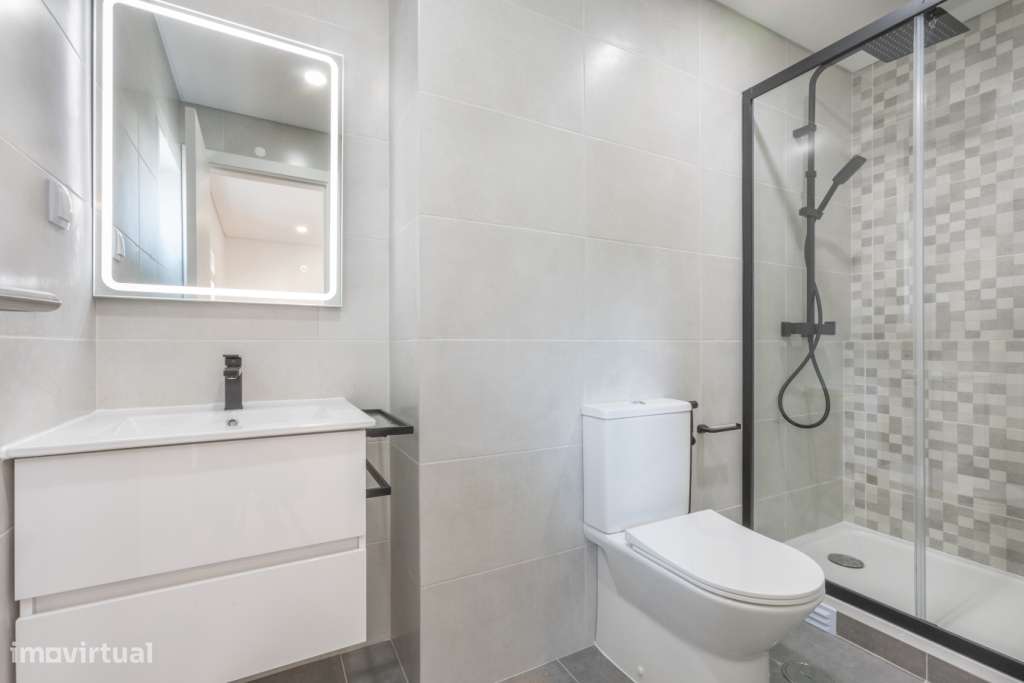 T3 Remodelado. Cozinha equipada e  Suite-22