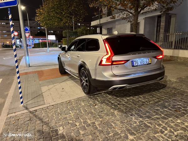 Volvo V90 Cross Country - 9