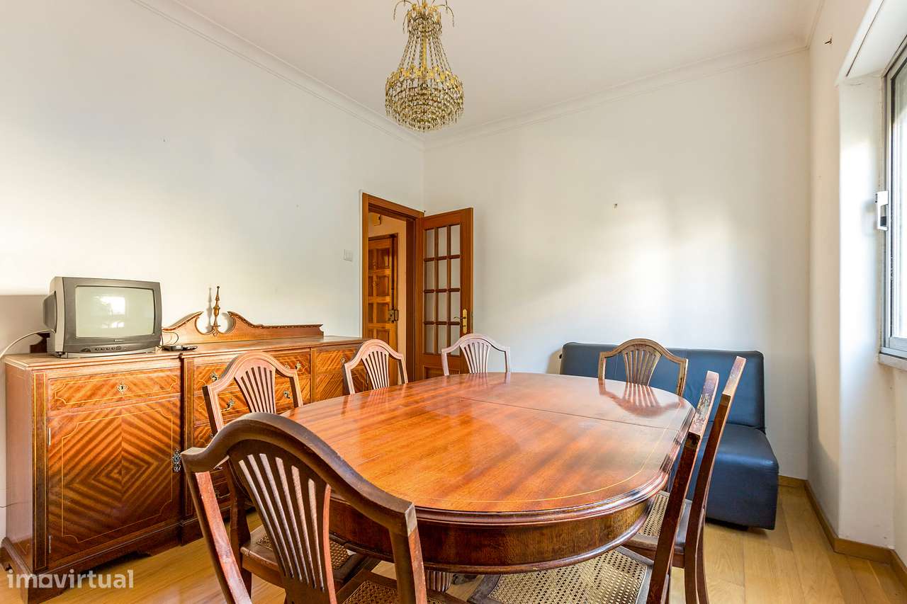 Apartamento T2, Amadora-1