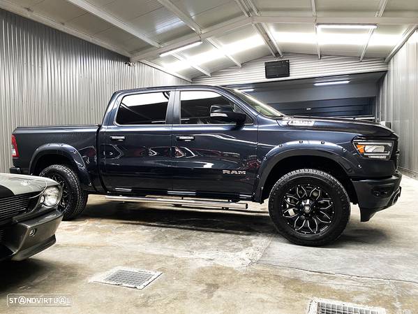 Dodge RAM 1500 5.7 V8 Hemi Bighorn Crewcab - 11