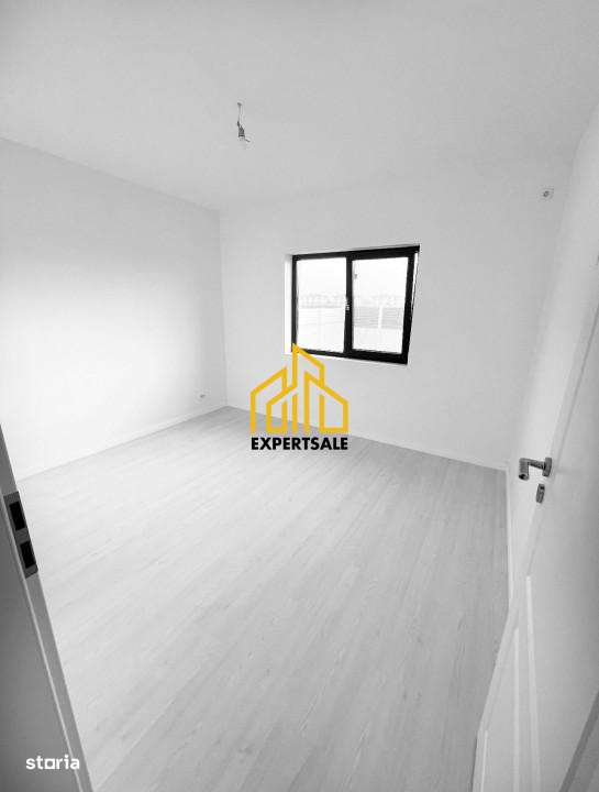 CASA INDIVIDUALA/ CLINCENI/ 350 MP - Imagine principală: 4/9