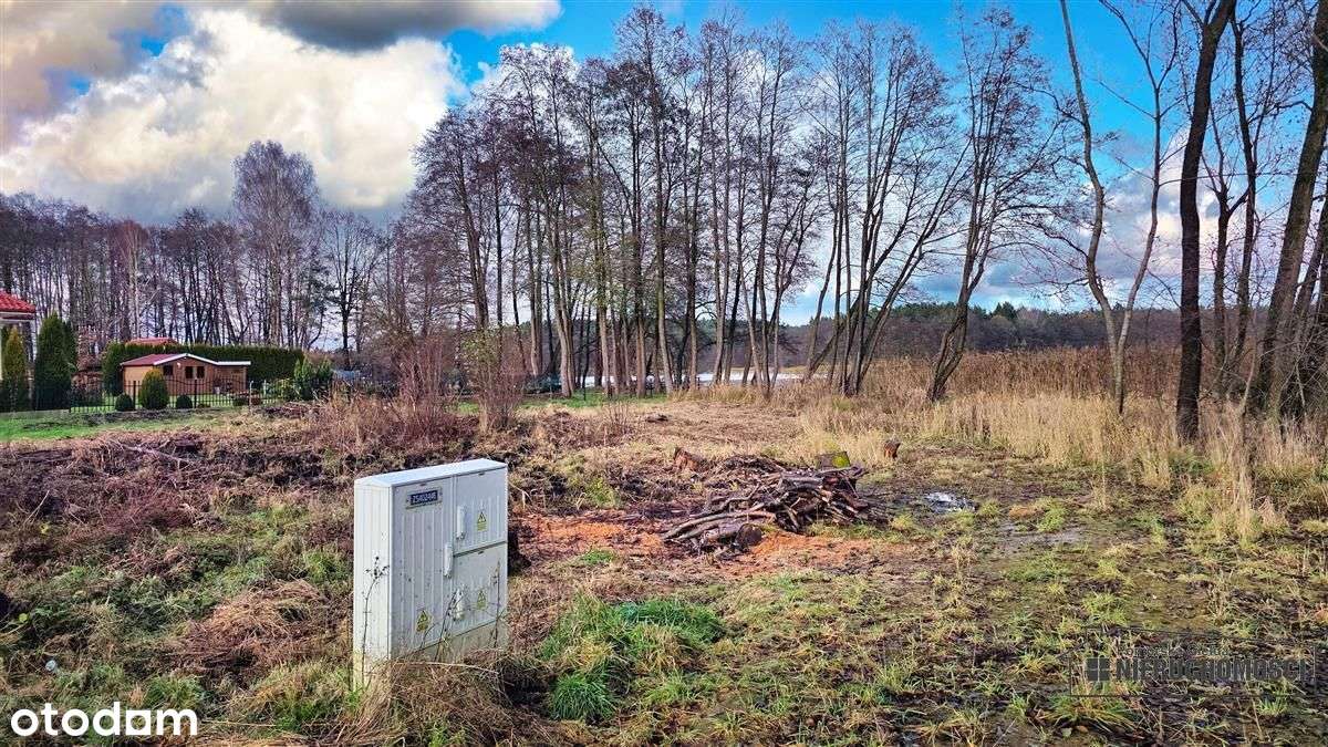 Działka przy jeziorze Trzesiecko.-4