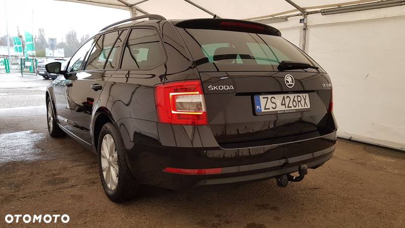 Skoda Octavia 1.6 TDI Style DSG - 4